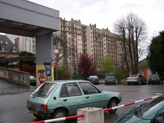  parking du centre commercial GIFI